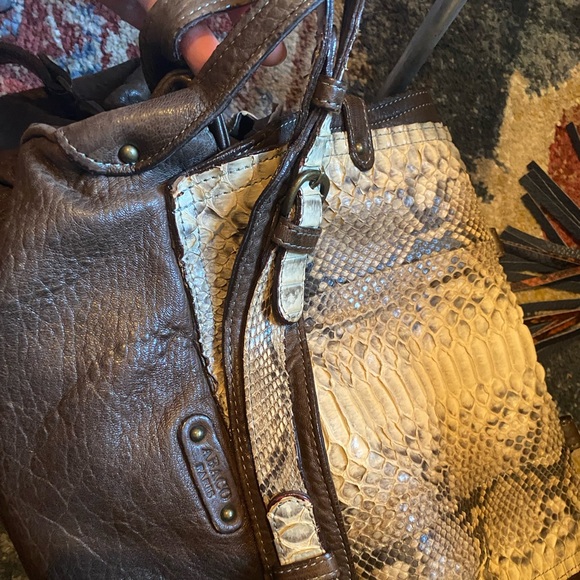 Medium Abaco Jamily Snakeskin Handbag with removable crossbody strap - NWT - Picture 5 of 9